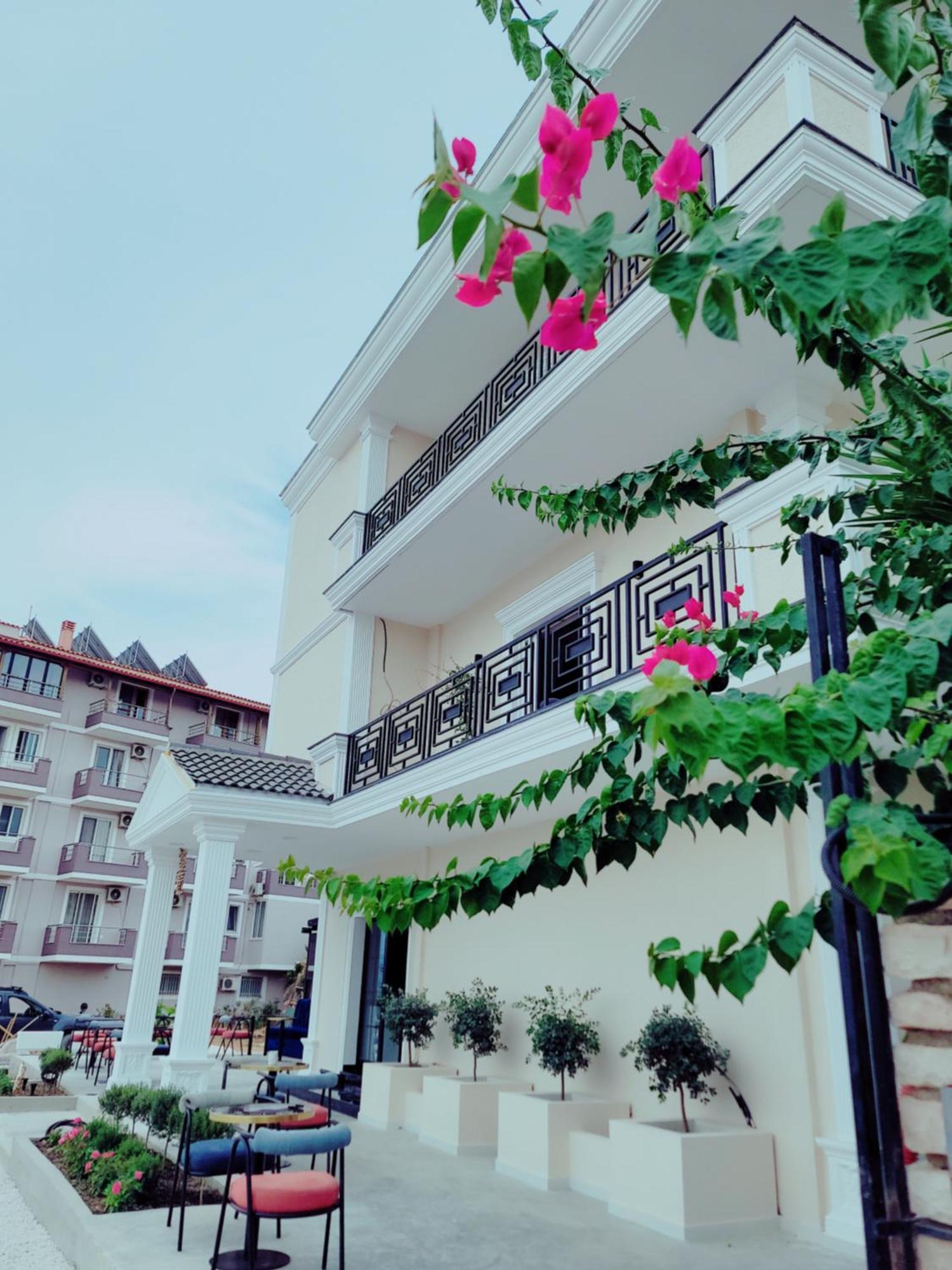 Hotel Almar Boutique 4*