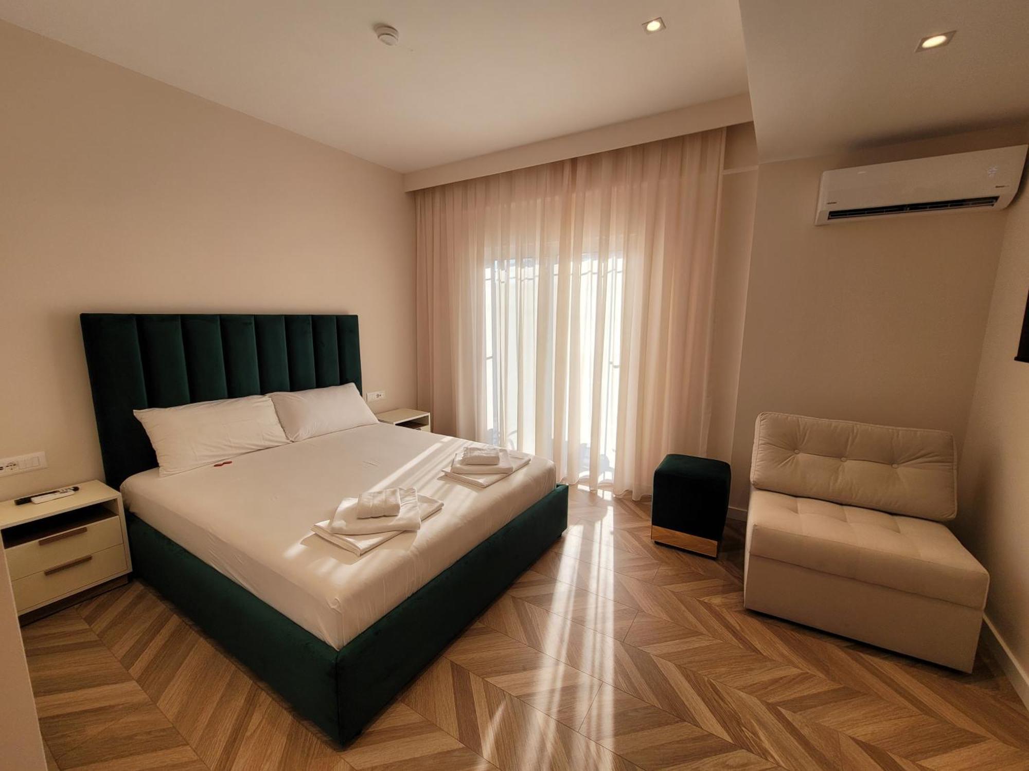Almar Boutique 4* Saranda