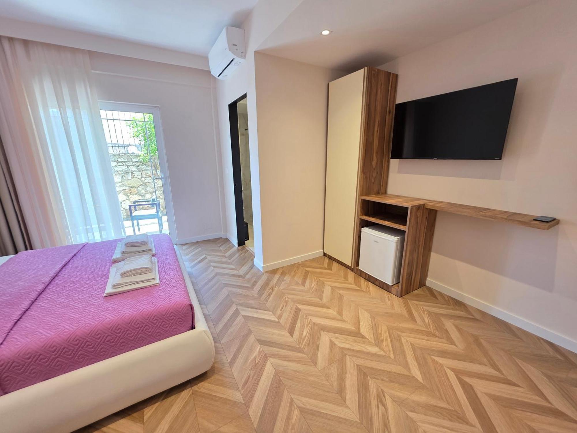 Almar Boutique 4* Saranda